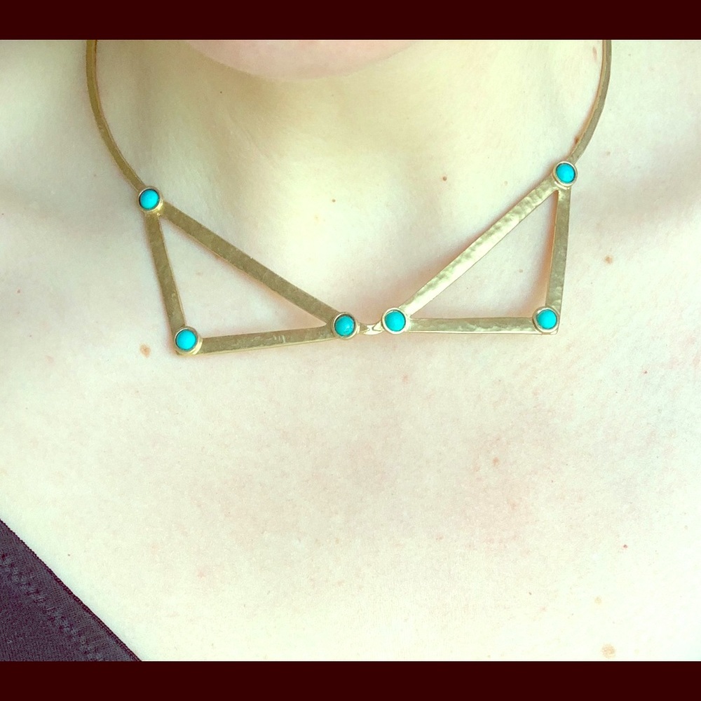 Turquoise color stone collar necklace